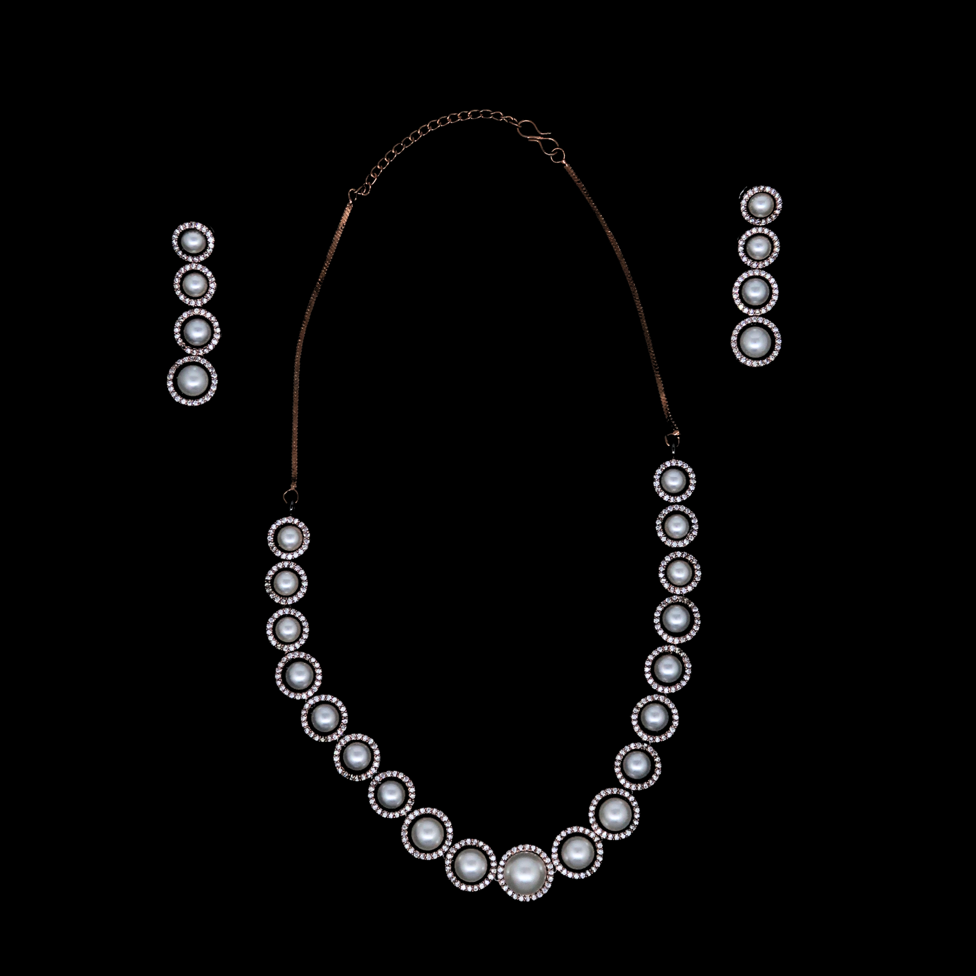 Elegant Pearl Necklace Set for Women with Matching Earrings